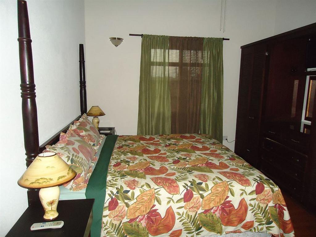 Augusta'S Apartments Rodney Bay Oda fotoğraf